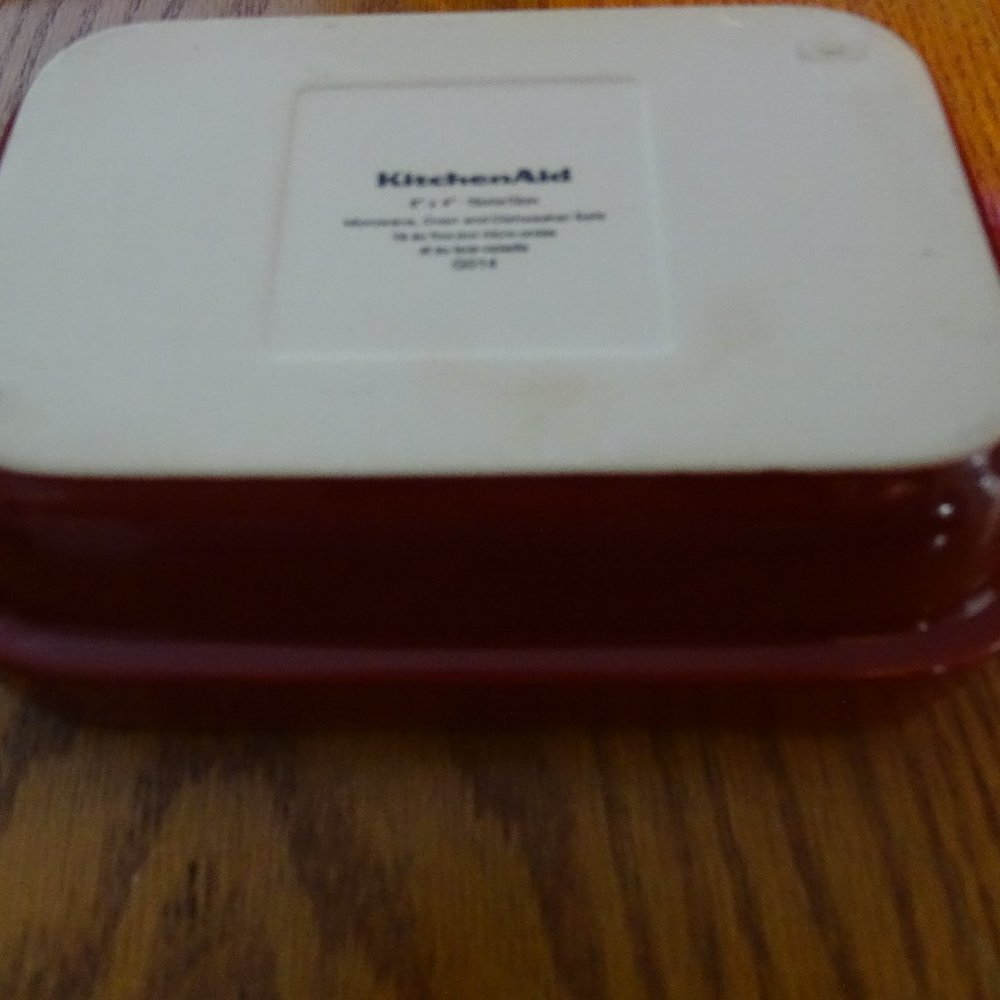 KitchenAid Red Ceramic Rectangular Bowl - Picture 3 of 4